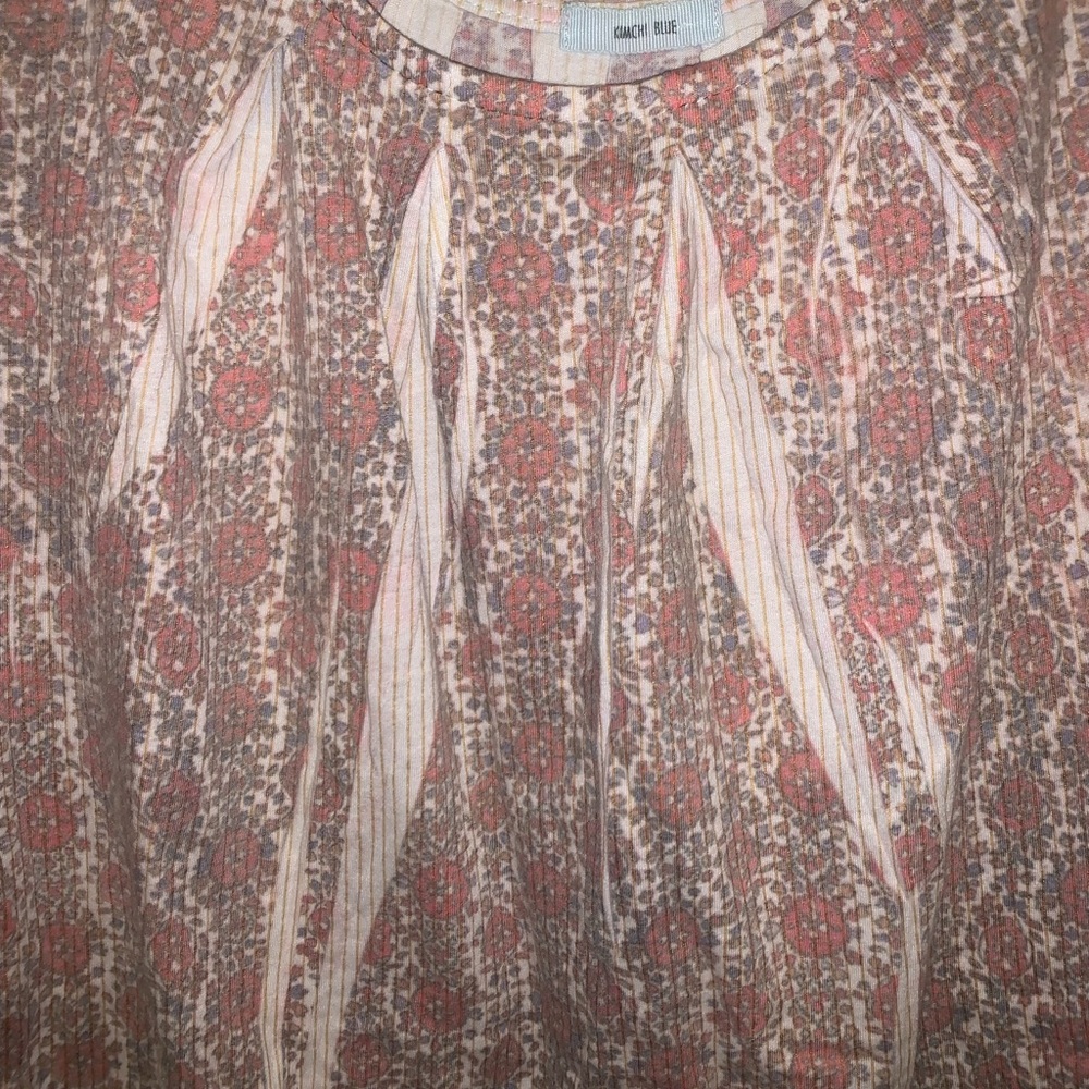 Multi Colored Pattern Top - Picture 2 of 4